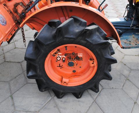 Kubota B5001