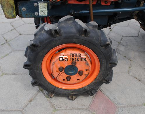 Kubota B5001