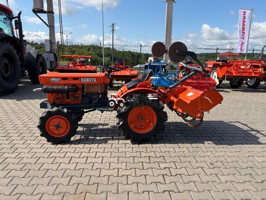 Kubota B-7001
