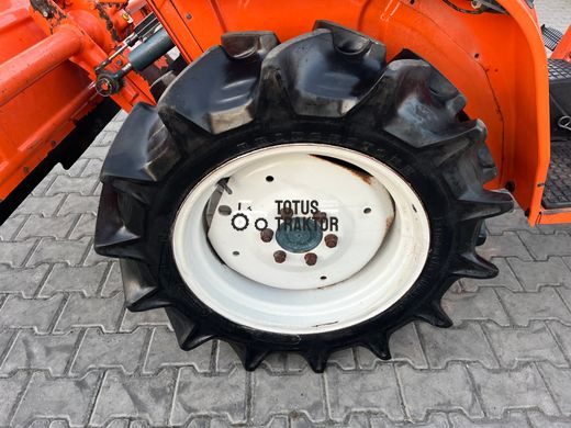 Kubota B1-16