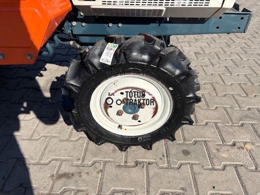 Kubota B1502