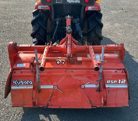 Kubota A175