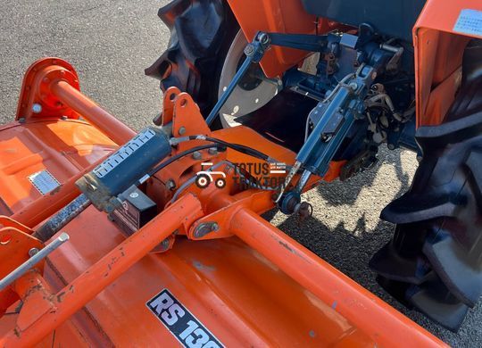 Kubota B-1902