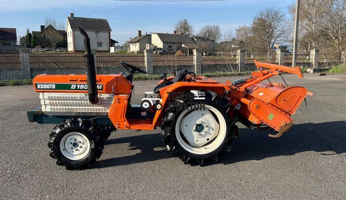 Kubota B-1902
