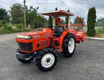 Kubota L1-255