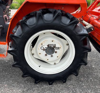 Kubota L1-255