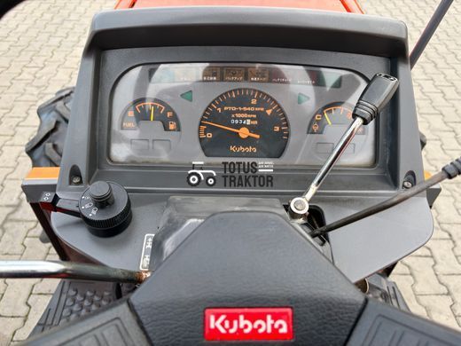 Kubota GL32