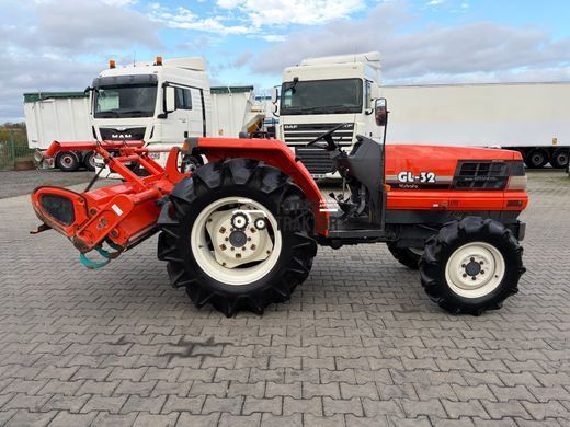 Kubota GL32
