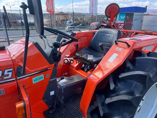 Kubota L1-325 Hi Speed