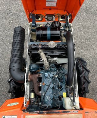 Kubota B-1702