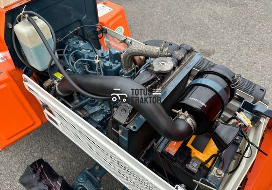 Kubota B-1702
