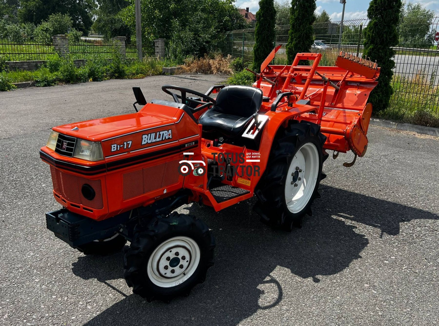 Міні трактор Kubota B1-17 - Купити в Україні, Ціна - Тотус Трактор
