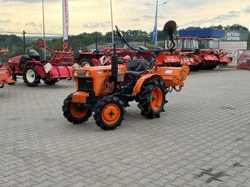 Kubota B7001