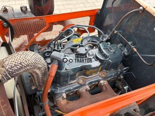 Kubota B7001