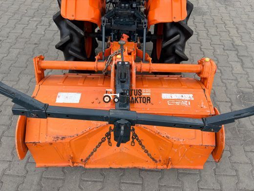 Kubota B7001