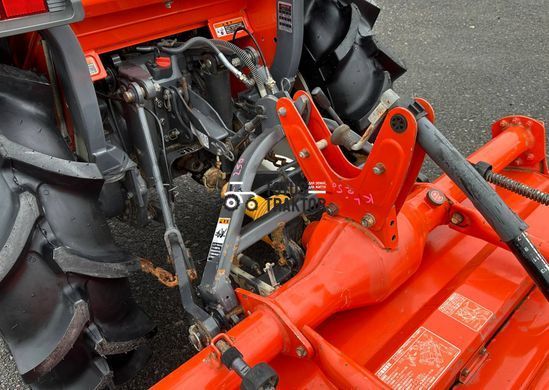 Kubota KL250