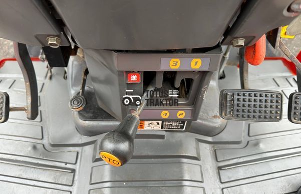 Kubota KL250