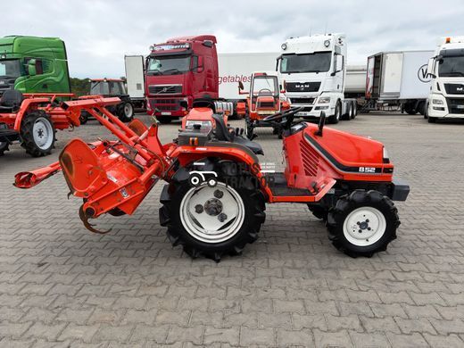Kubota B52