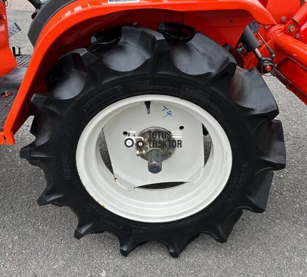 Kubota B52