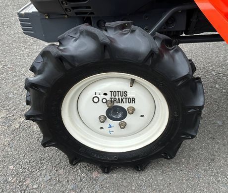 Kubota B52
