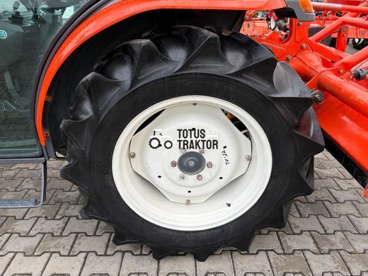 Kubota KL30