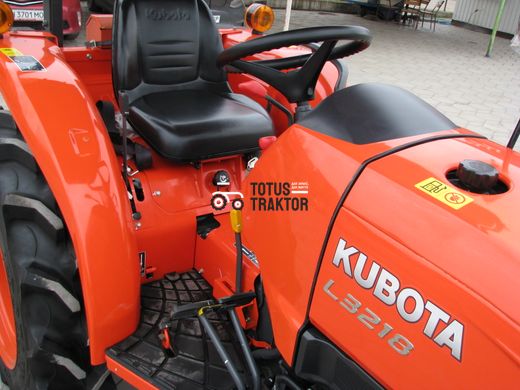 Kubota L-3218