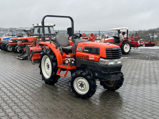 Kubota KL25