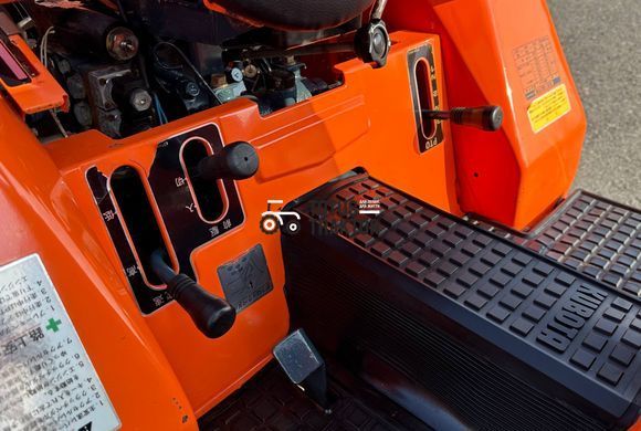 Kubota B1-15
